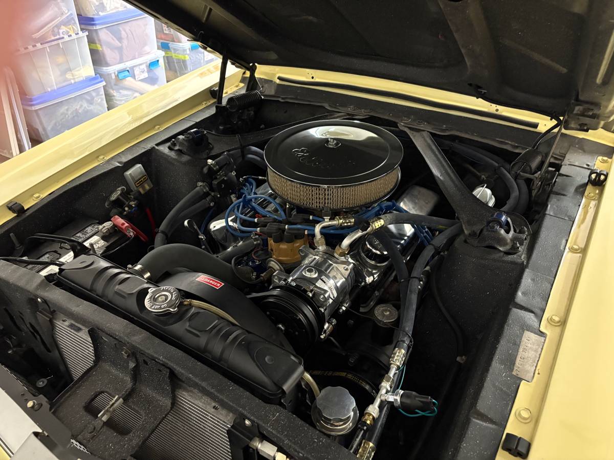 Ford-mustang-1967-yellow-2