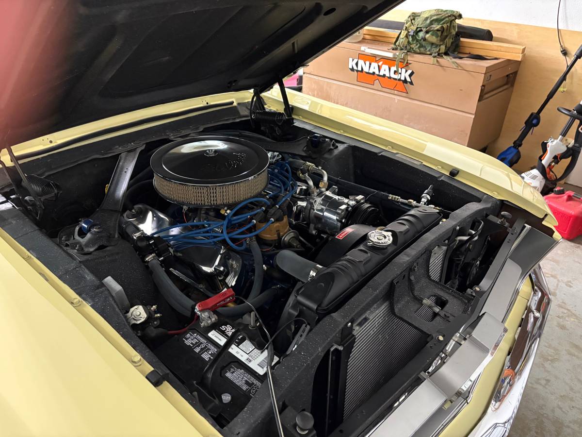 Ford-mustang-1967-yellow-5