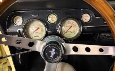 Ford-mustang-1967-yellow-8