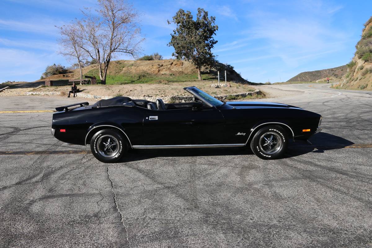 Ford-mustang-1971-black-11