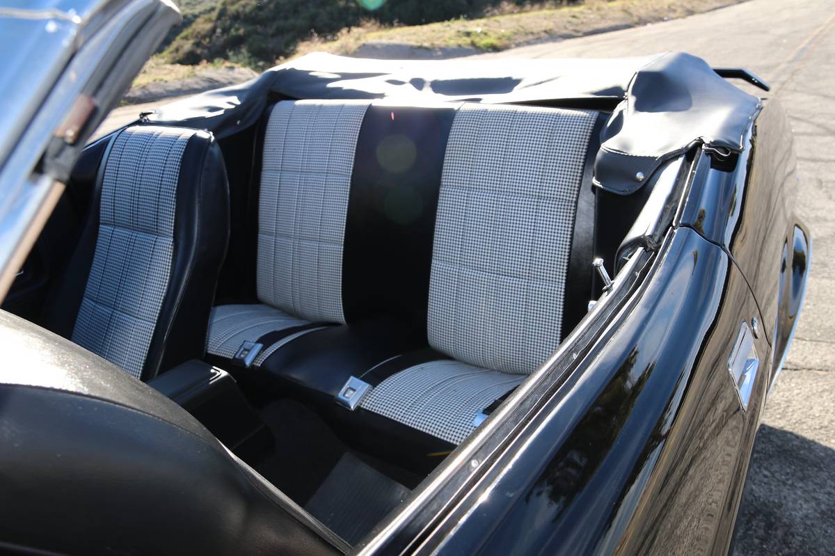 Ford-mustang-1971-black-13