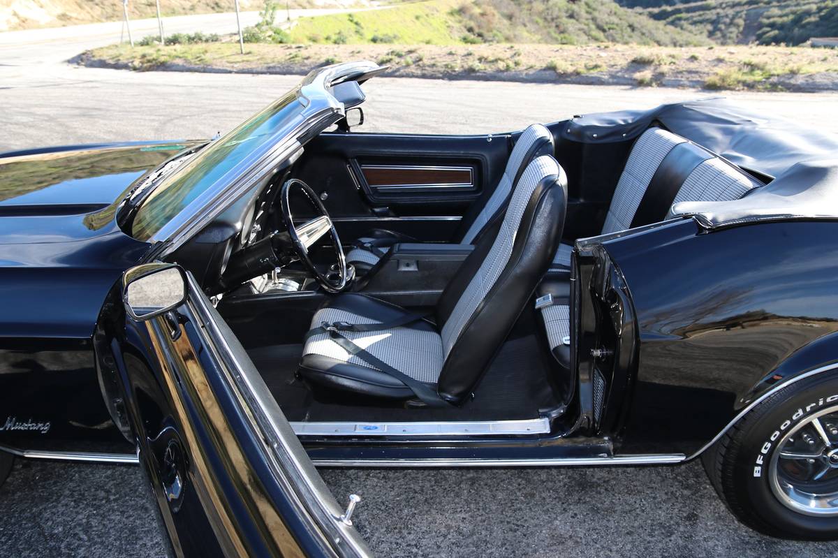 Ford-mustang-1971-black-4