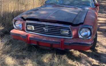 Ford-mustang-1977-red-10