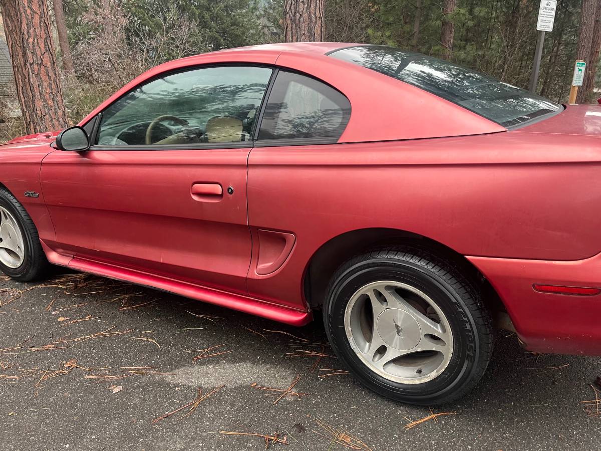 Ford-mustang-1996-red