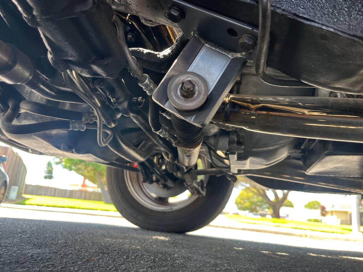 Ford-mustang-289-v8-1965-white-13