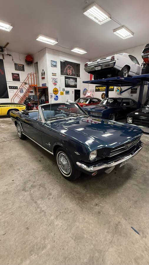 Ford-mustang-convertible-1965-12