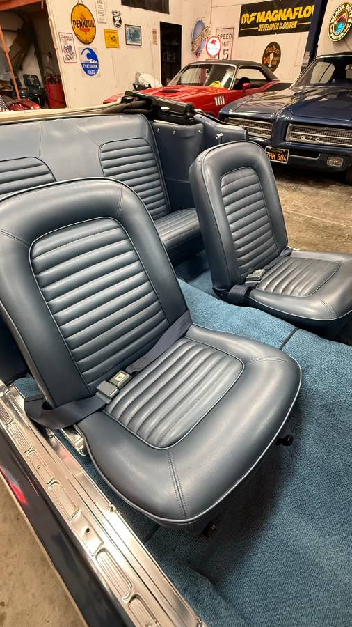 Ford-mustang-convertible-1965-16