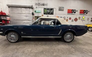 Ford-mustang-convertible-1965