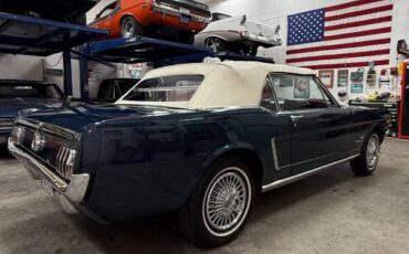 Ford-mustang-convertible-1965-6