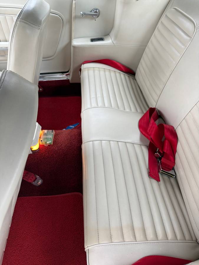 Ford-mustang-convertible-1966-13