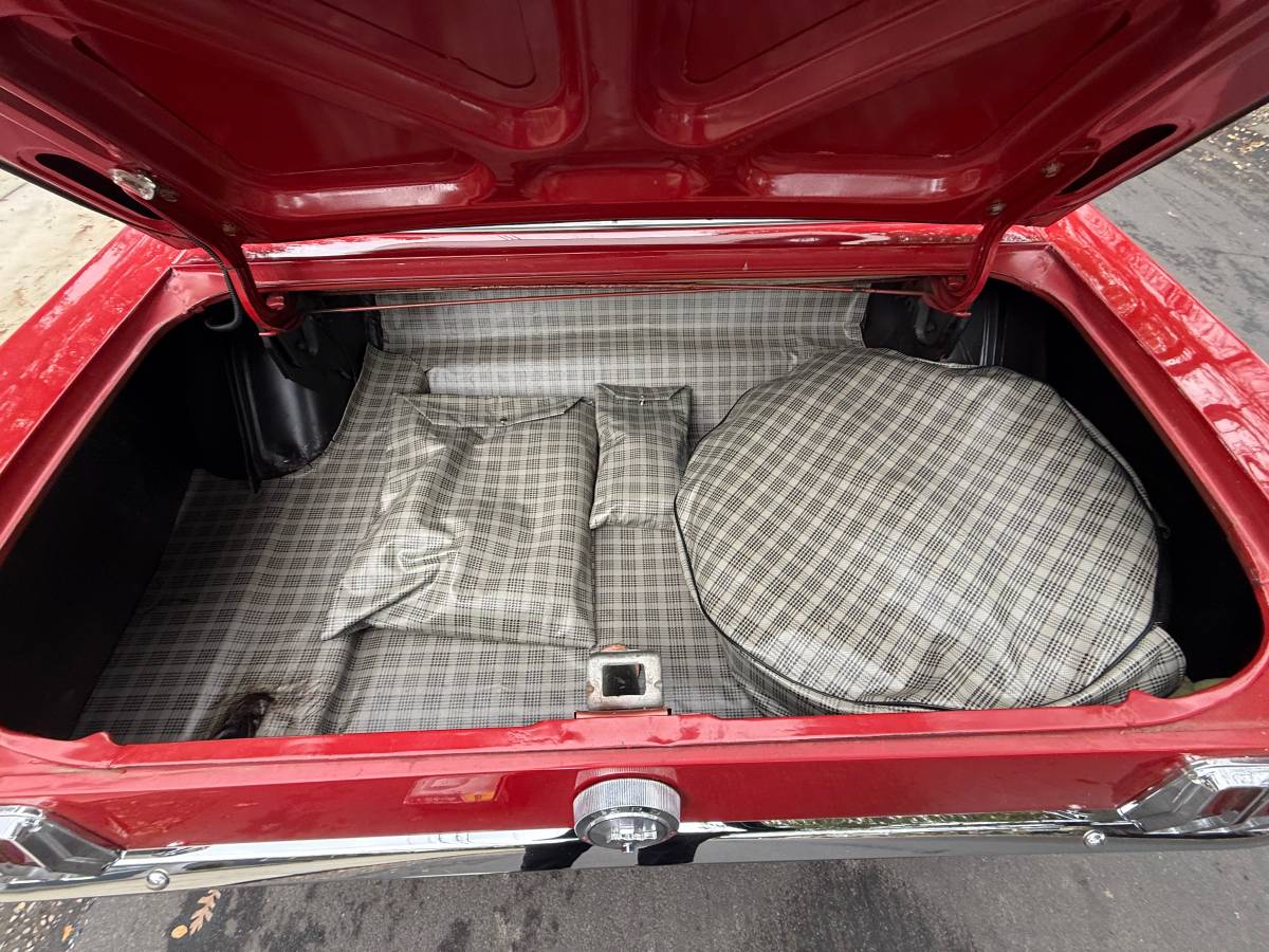 Ford-mustang-convertible-1966-16