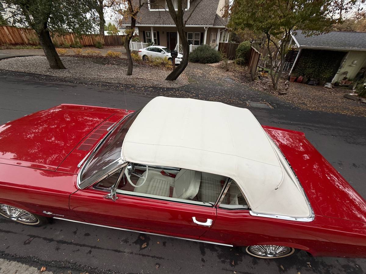 Ford-mustang-convertible-1966-18