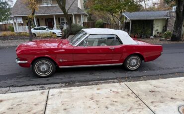 Ford-mustang-convertible-1966-7