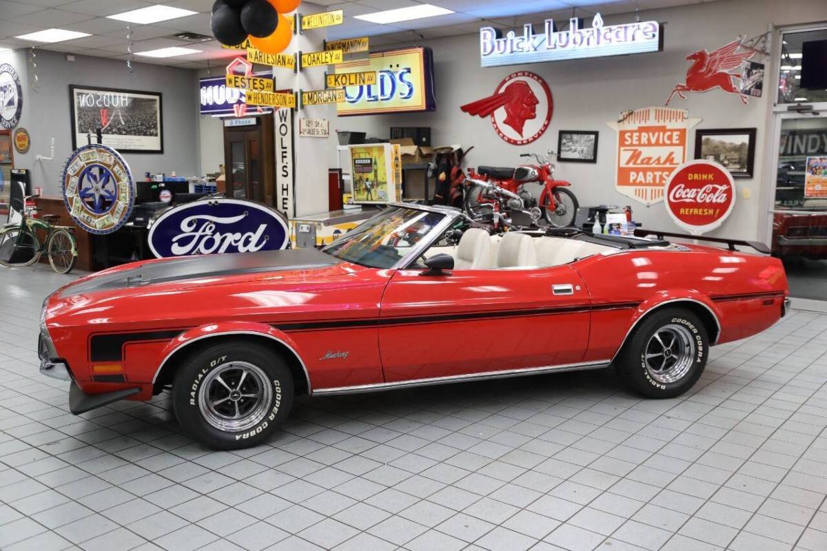 Ford-mustang-convertible-1972-red-16