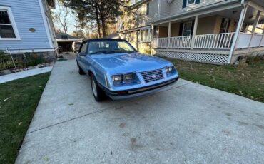 Ford-mustang-convertible-1984-10