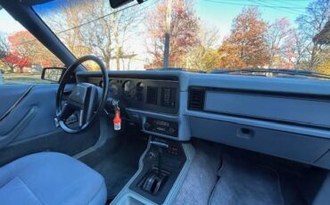 Ford-mustang-convertible-1984-13