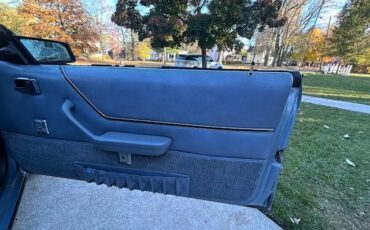 Ford-mustang-convertible-1984-16