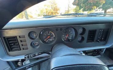 Ford-mustang-convertible-1984-18