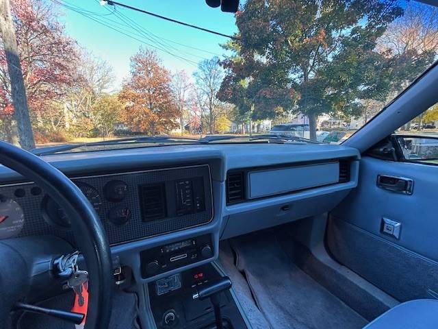 Ford-mustang-convertible-1984-19