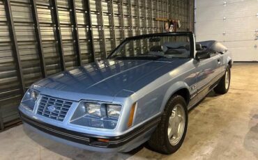 Ford-mustang-convertible-1984