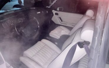 Ford-mustang-convertible-1993-white-13