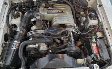 Ford-mustang-convertible-1993-white-2