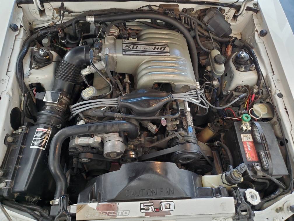 Ford-mustang-convertible-1993-white-2