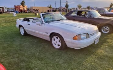 Ford-mustang-convertible-1993-white-4