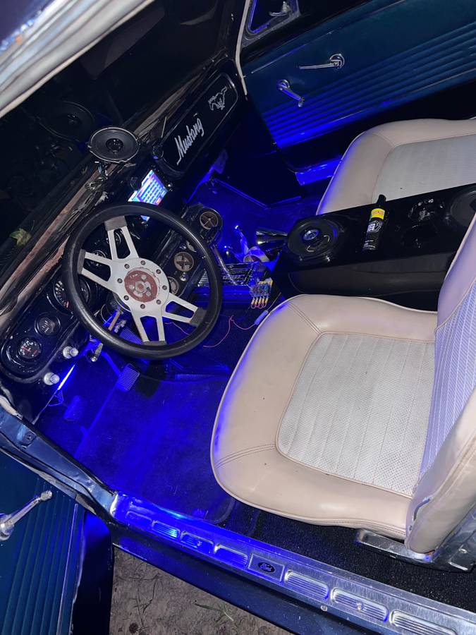 Ford-mustang-coupe-1966-blue