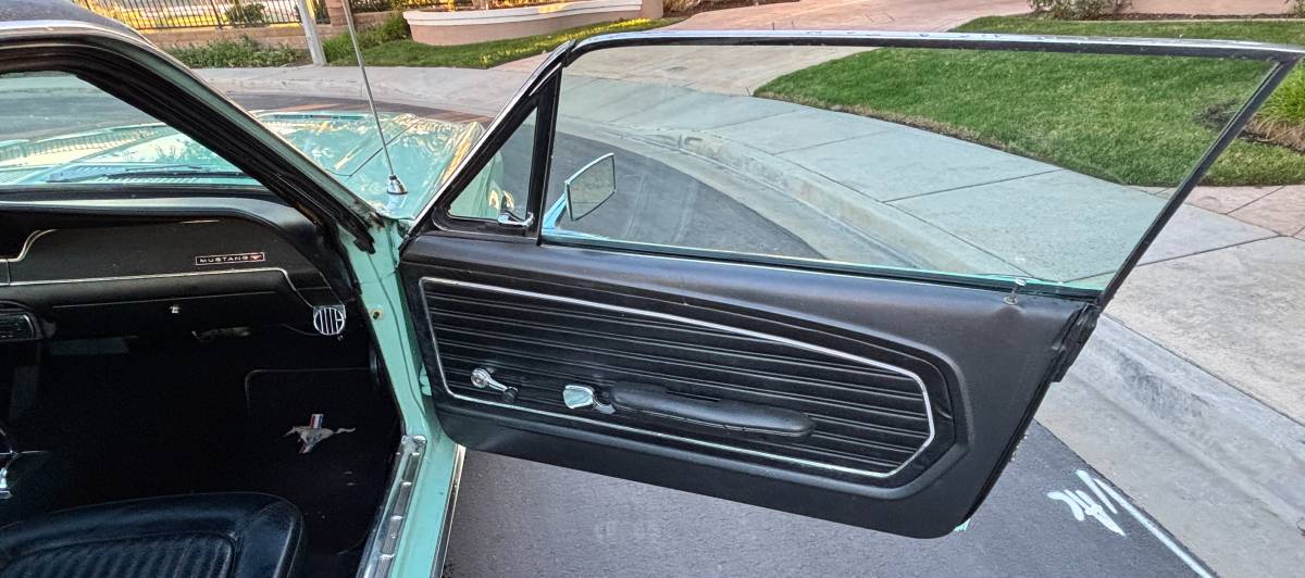 Ford-mustang-coupe-1968-green-14