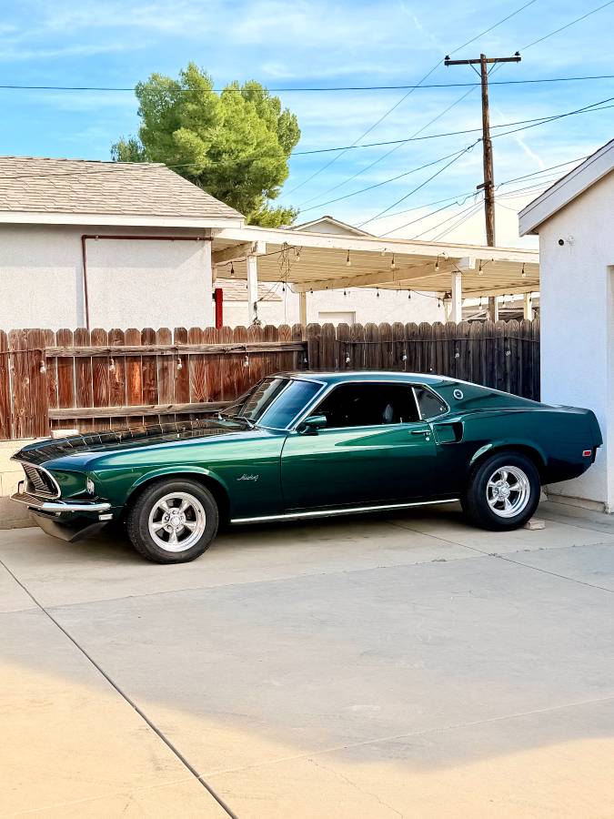 Ford-mustang-fastback-1969-8