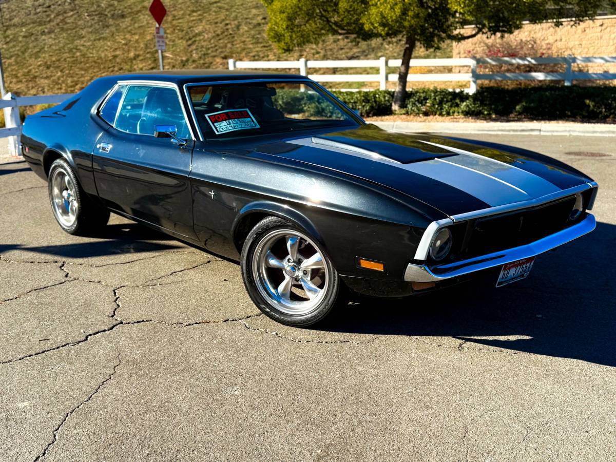 Ford-mustang-grande-1971-black