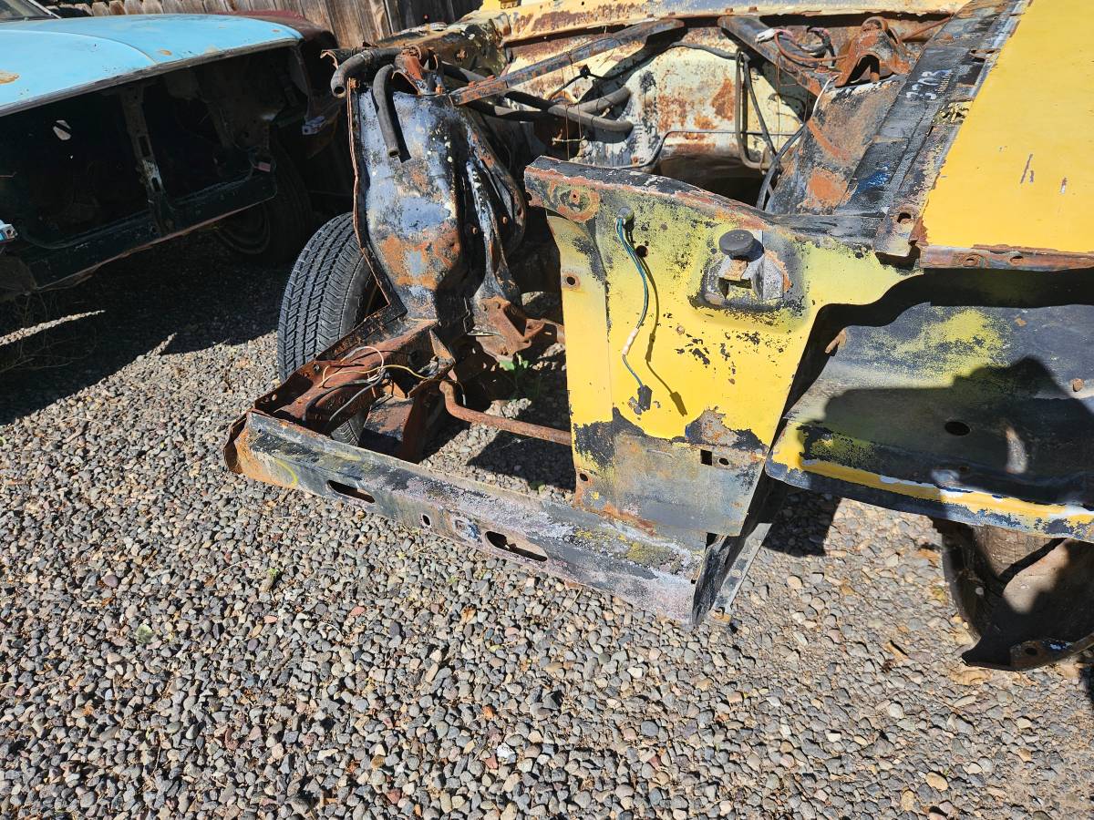 Ford-mustang-gt-1965-yellow-7