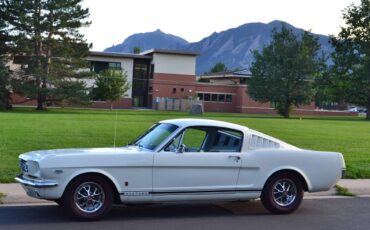 Ford-mustang-gt-1966-white-8