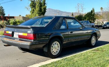 Ford-mustang-gt-1984-grey-1