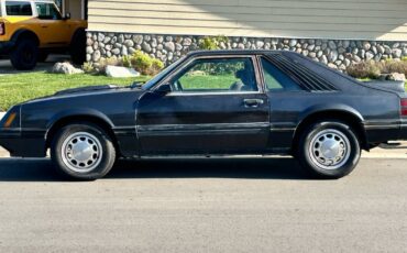 Ford-mustang-gt-1984-grey-3