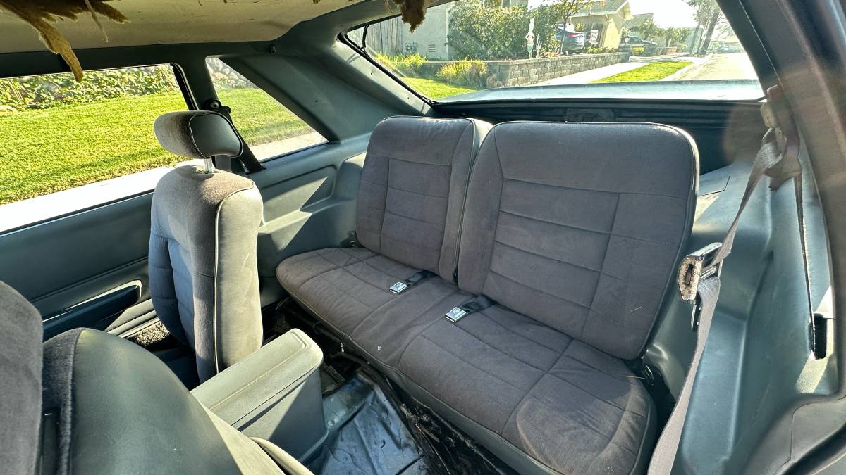 Ford-mustang-gt-1984-grey-6