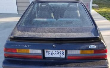 Ford-mustang-gt-1985-black-10
