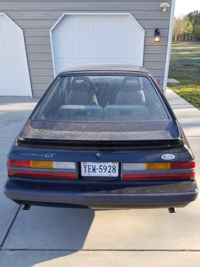 Ford-mustang-gt-1985-black-10