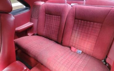 Ford-mustang-gt-1987-11