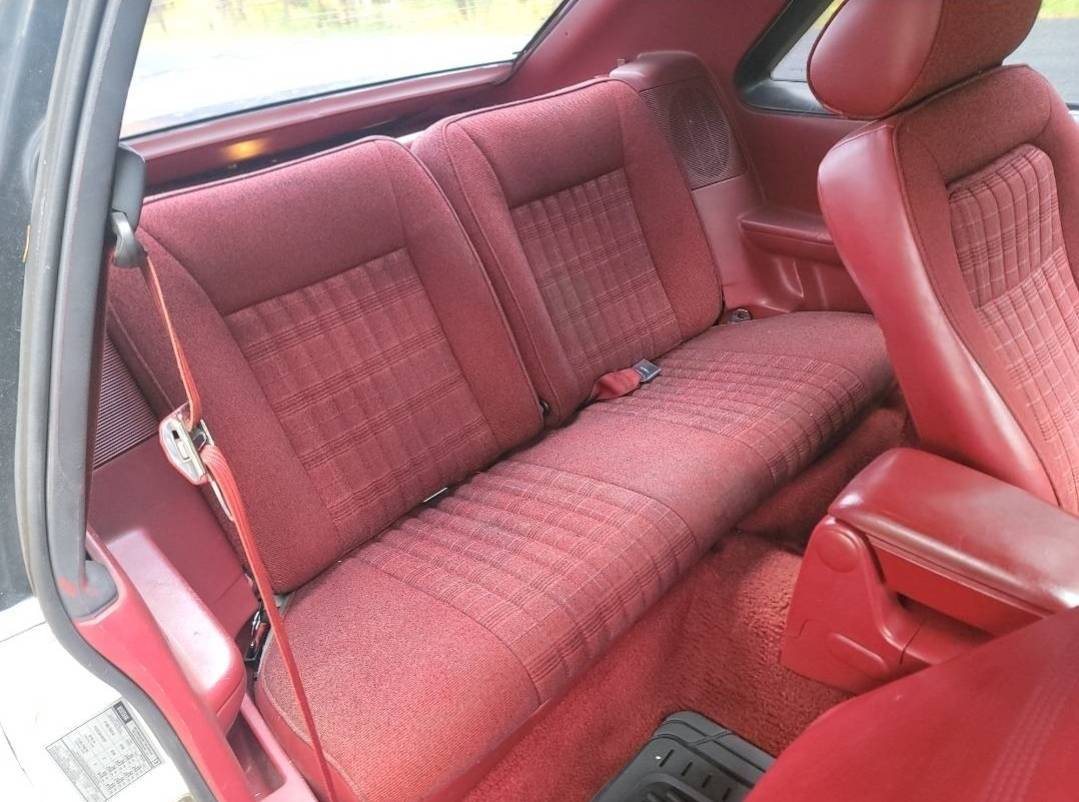 Ford-mustang-gt-1987-14