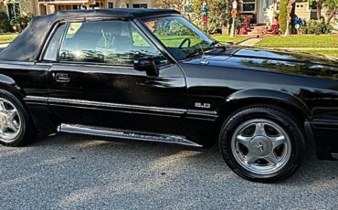 Ford-mustang-gt-1991