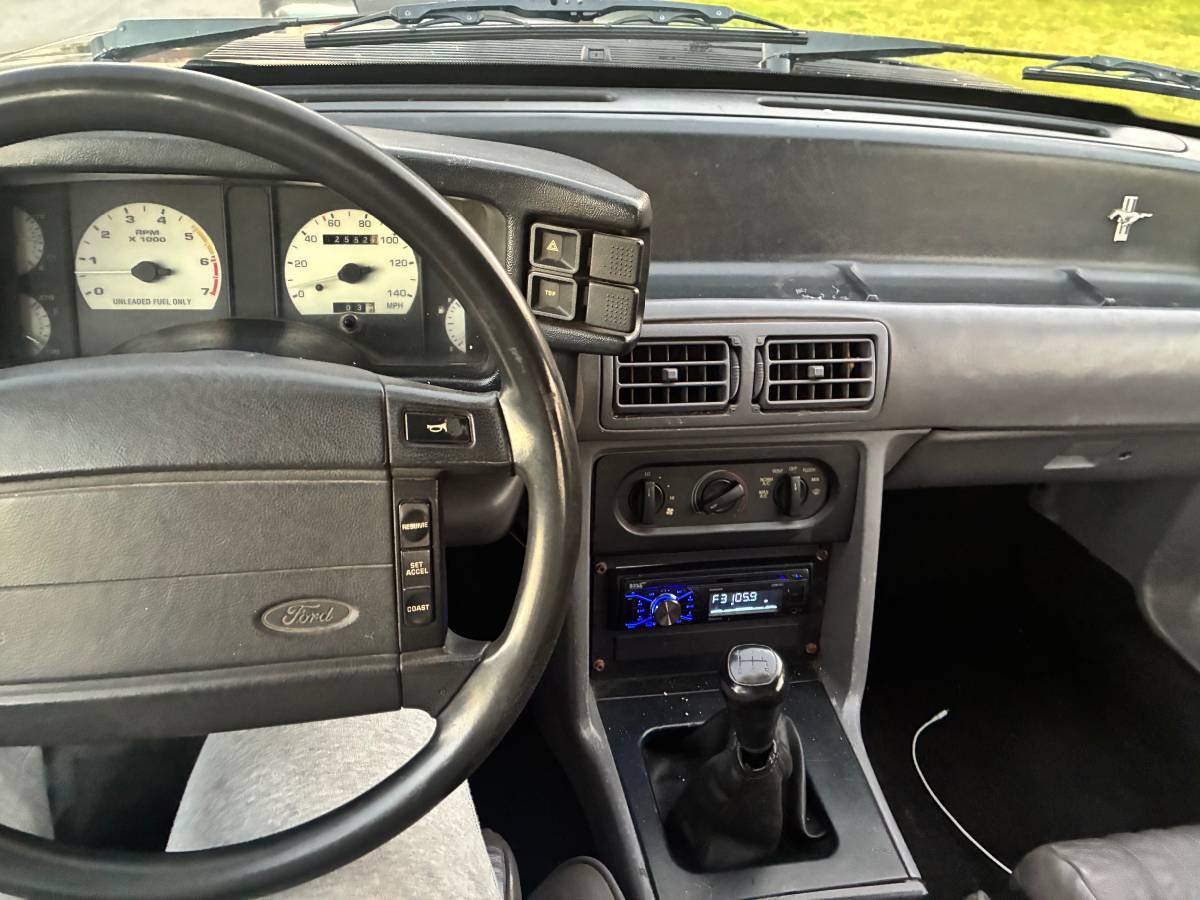 Ford-mustang-gt-1991-4