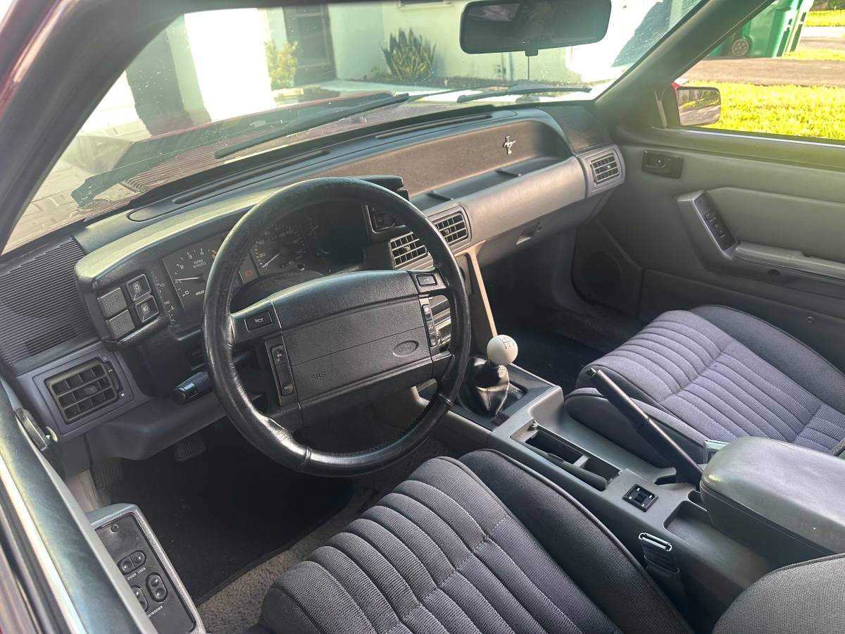 Ford-mustang-gt-1993-red-2