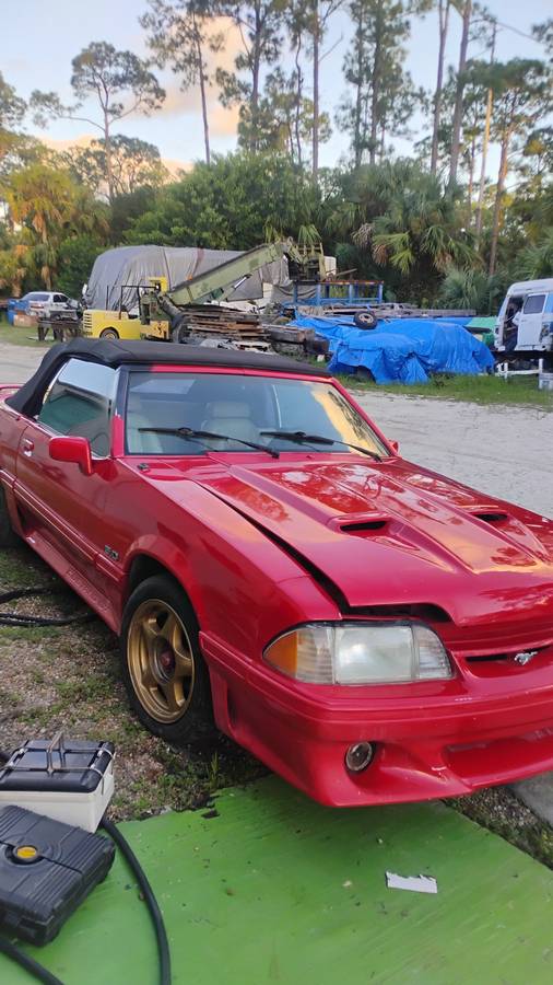 Ford-mustang-gt-1993