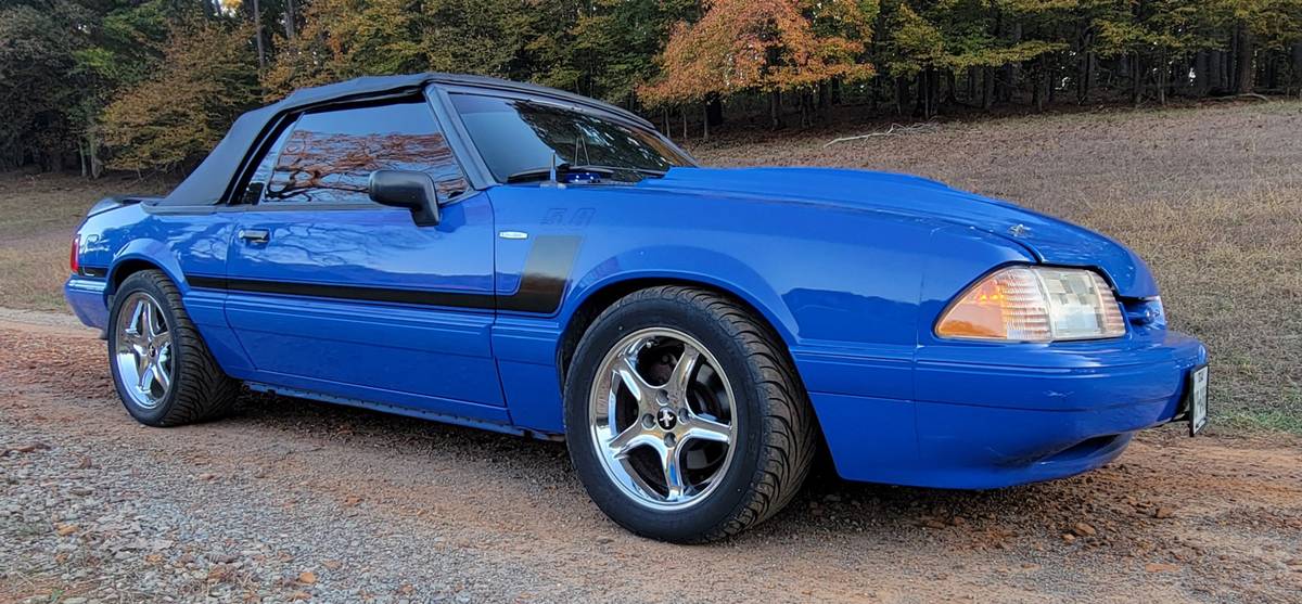 Ford-mustang-gt-convertible-1993-blue-4