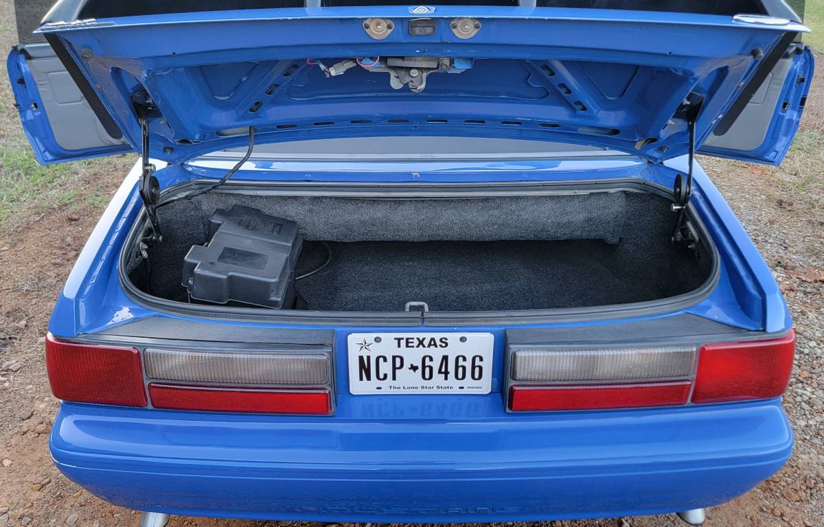 Ford-mustang-gt-convertible-1993-blue-8