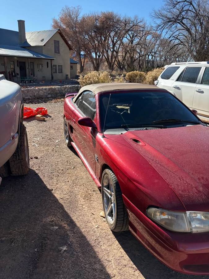 Ford-mustang-gt-convertible-1994-red
