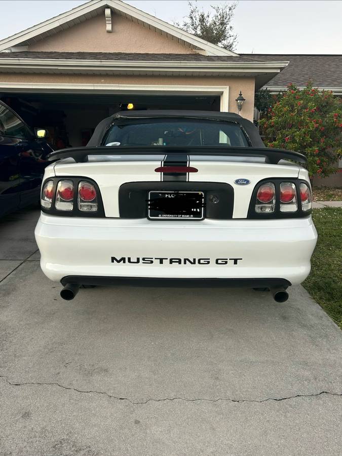 Ford-mustang-gt-convertible-1995-white-3