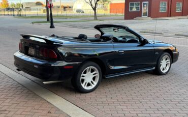 Ford-mustang-gt-convertible-1996-black-14